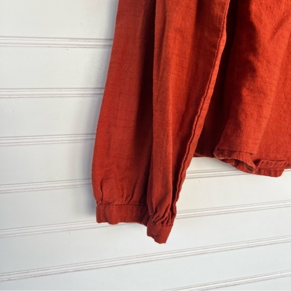 A.n.a long sleeve ruffle blouse Size Large - Picture 4 of 9